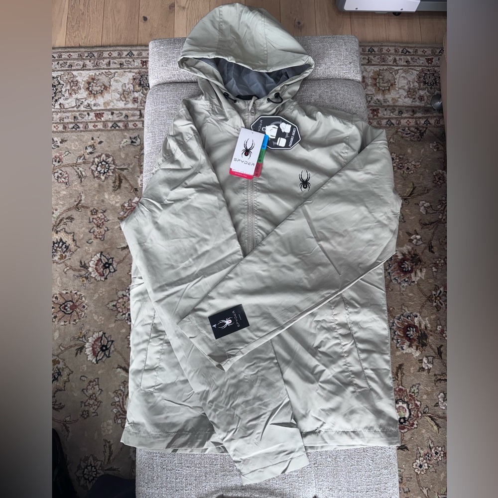 NWT Men’s Spyder Packable Rain Jacket size small